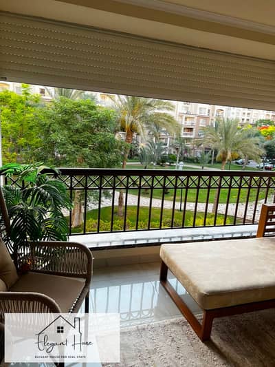 The largest model in my city, 325 meters, in the best location with complete hotel finishing.