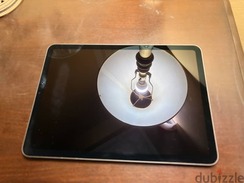 iPad Air 5th Generation (M1 chip) 2