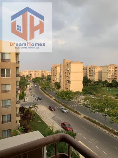175 meters for sale in Madinaty at a commercial price in front of the food court and services