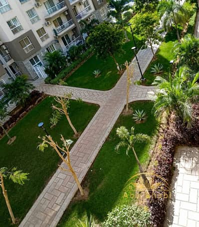 Own your 74m² apartment in Madinaty B12 with a down payment of (3,800,000) and installments until 2032. Immediate delivery, next to services, wholesal