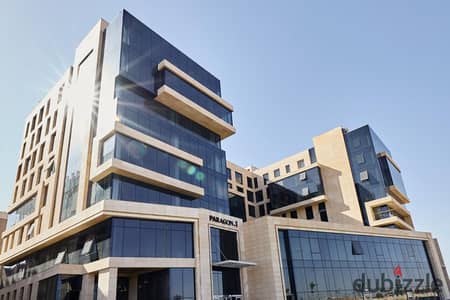 بمقدم 270الف وقسط شهري 50 الف امتلك مكتب اداري في مشروع PARGON الحاصل علي شهادة الLEED بأعلي مواصفات البناء مباشرة علي محور الوزارات