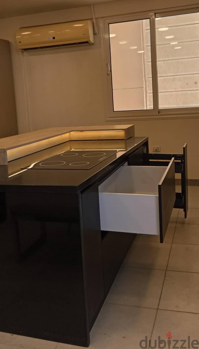 KITCHEN 16