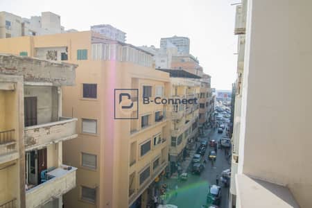 - شقة للبيع 170م جليم - بين الترام و البحر - شارع مصطفي فهمي  - مطلات مفتوحه علي الشارع تري بحر جانبي