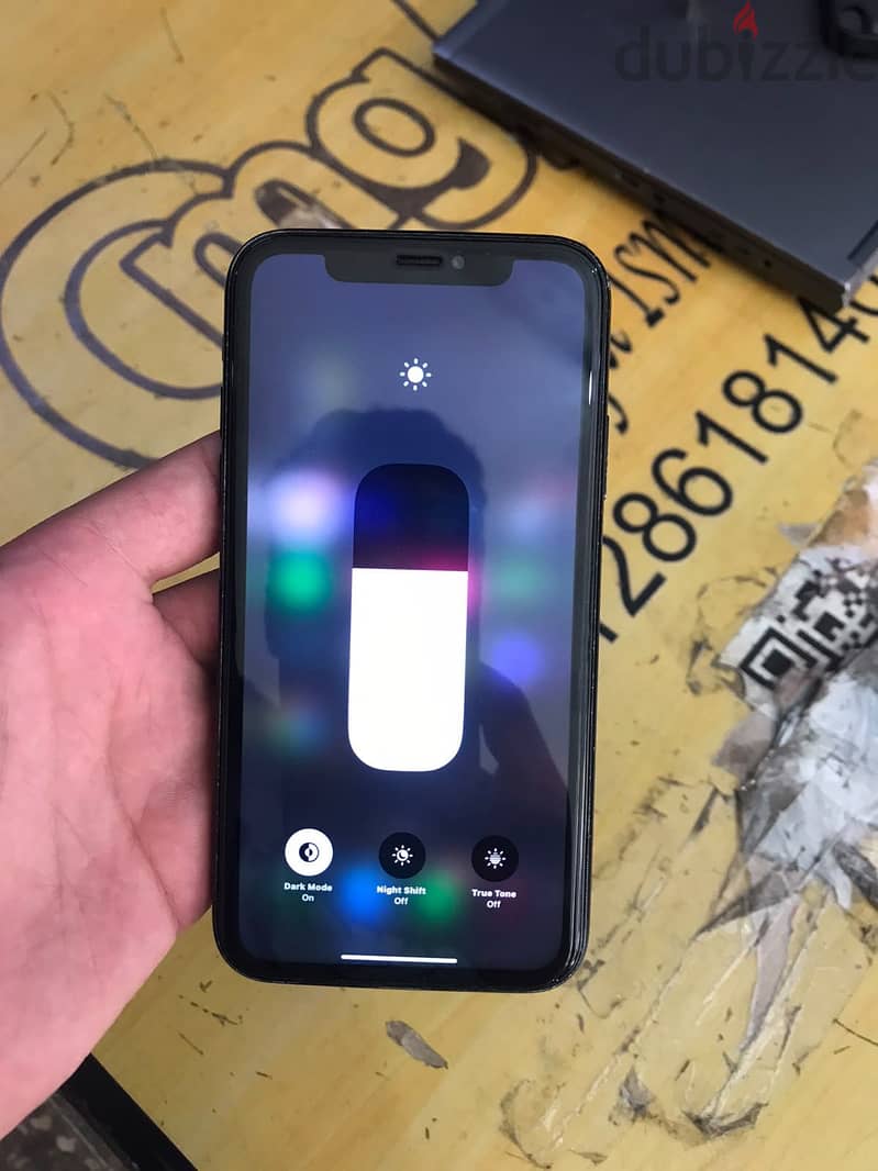 Apple - iPhone XR 3