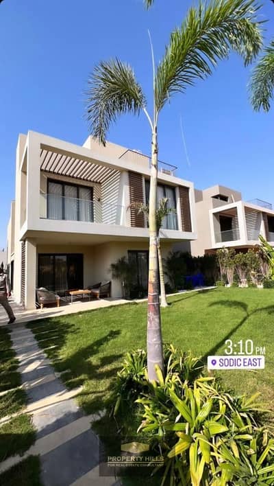Receive a corner townhouse ready for housing in the Sodic East Al-Shorouk compound at a special price