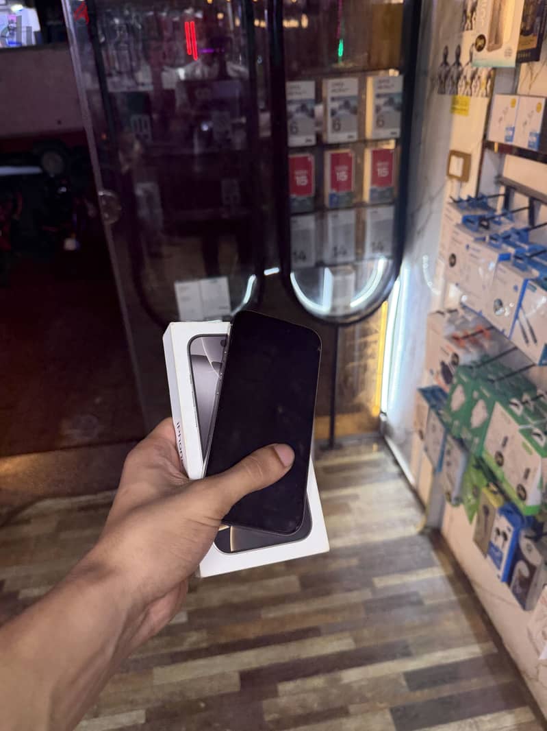 Apple - iPhone 16 Pro 2
