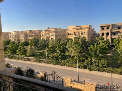 شقة للبيع ٣ غرفه نوم 235 م من المالك استلام فوري بالقرنفل فيلات بأميز لوكيشن فيو جاردن بالقرب من الرحاب في أميز لوكيشن بالتجمع الخامس