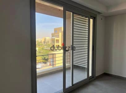 شقة متشطبة بأفضل سعر فى بالم باركس بالم هيلز بجوار سوان ليك حسن علام