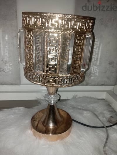 طقم ٢ اباجوره + نجف لقطه للبيع بسعر مغري
