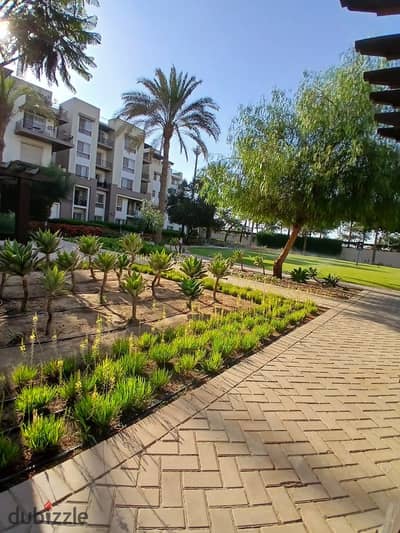 شقة جاهزة للاستلام الفوري متشطبة للبيع في أب تاون كايرو إعمار Uptown Cairo Emaar