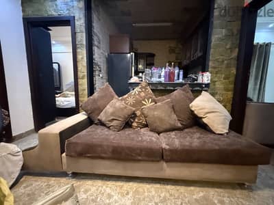 ركنة وانتريه للبيع