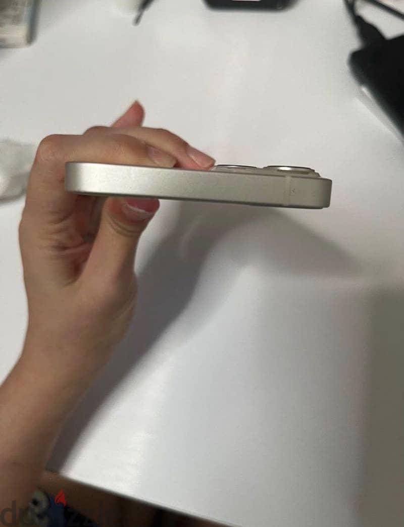 Apple - iPhone 14 5