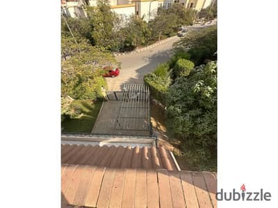 للبيع بمدينة الرحاب - فيلا مستقلة (Standalone) امتلك فيلا في أفضل مراحل الرحاب 1، قريبة جداً من مسجد الهدايا، بسعر ممتاز لسرعة البيع!