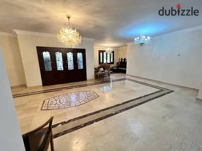 Apartment for sale, full floor in South Academy, First Gathering at a special price