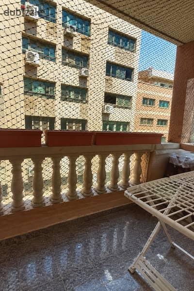 شقه مفروشه للايجار في الدقي بالقرب من ميدان المساحه