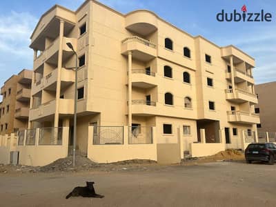 عماره سكنيه للبيع في الأندلس 2/1  الدور  3شقق نص تشطيب خقريبه من التسعين الجنوبي ومفيدا و قطاميه ديونز وماونتن فيو اكزيكتيف