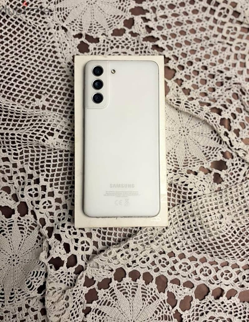 Samsung s21 fe 5g 1