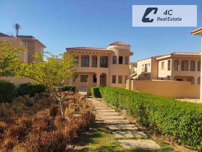 Under market price Standalone 372m for sale ready to move very prime location Double view landscape in Hyde Park New Cairo