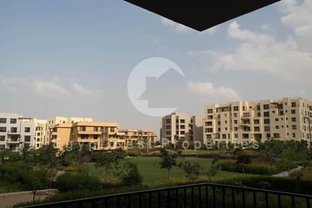 شقه 1 غرف نوم للبيع متشطبه بالكامل فى موقع مميز باقساتط تصل 9 سنين واقل مقدم فى او ويست فى اكتوبر