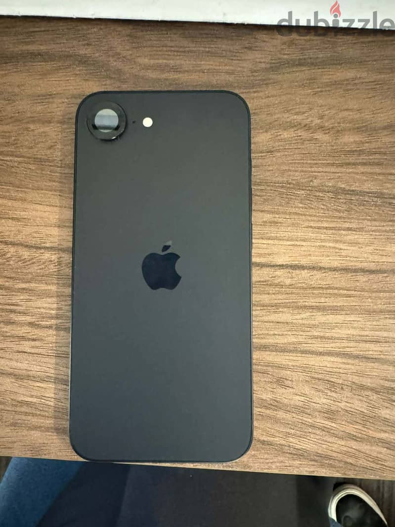 Apple - iPhone 17e 2