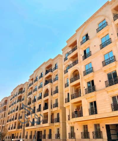 شقة استلام فوري ثلاث غرف 170م للبيع في Green City Compound – حدائق أكتوبر- جنب كنز كمباوند