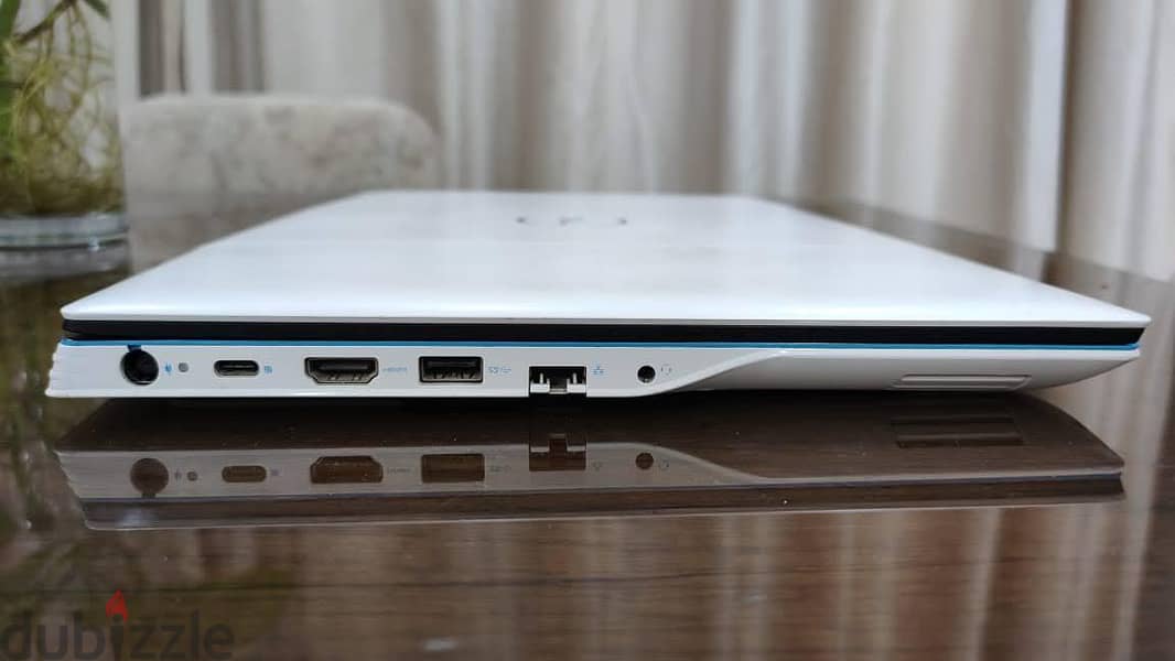 Dell Laptop 3