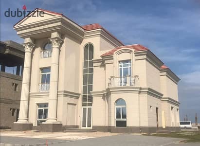 لسرعة البيع  فيلا بنصف الثمن بكمبوند زاهية بالمنصورة الجديدة استلام فوري 360م جاهزة للمعاينة عالبحر مباشرة بأقل مقدم وقسط ع 12 سنة