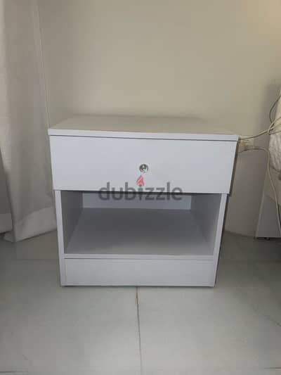 Commode / bed side table