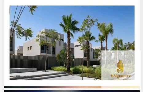 For sale Standalone villa at a very special price in one of Al Shorouk's best compounds Al Burouj Compound