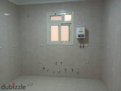 شقة للإيجار | النرجس 5 فيلات - القاهرة الجديدة   *El Narges 5 Villas - New Cairo*   المساحة: 150م   الدور الأرضي مرتفع    غير مفروشة   أول سكن   3 غرف نوم   2 حمام   إيجار سكني عائلي فقط  *الإيجار: 25,000 ج. م / شهرياً*