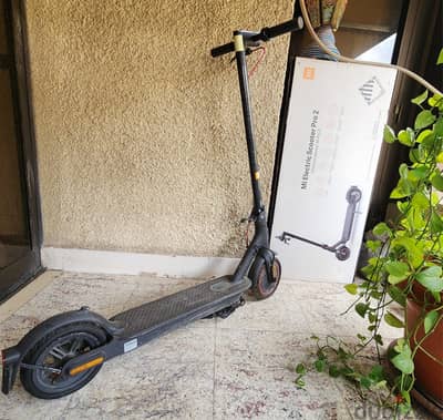 Mi Electric Scooter Pro 2