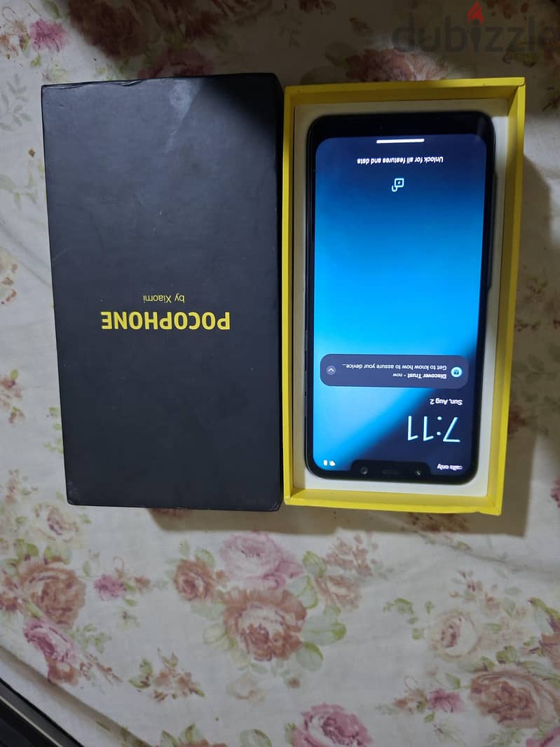 Xiaomi Pocophone F1 2