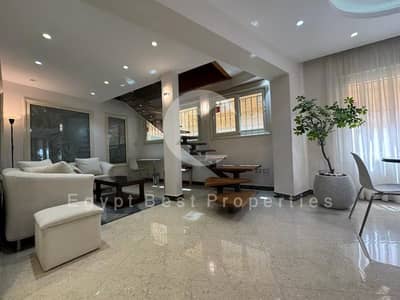 بسعر مميز دوبلكس 269م + حديقة 130م متشطب بالفرش للبيع في أب تاون كايرو سييراس Uptown Cairo Sierras