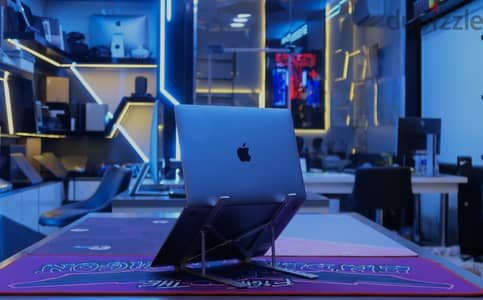 Apple MacBook 2017 12' inch Laptop لابتوب ابل ماك بوك خفة واناقة