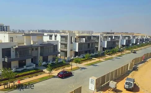 دقايق من الجامعه الامريكيه استلم دوبلكس بمساحه 163 متر داخل كمبوند taj city بأقل مقدم وسعر في الماركت
