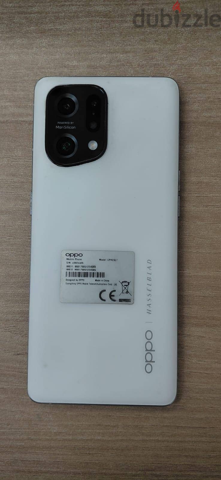 OPPO Find X5 1