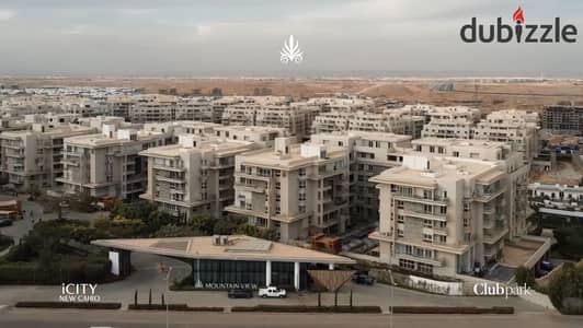 للبيع شقه بمساحه 170 متر فيmountain view icity  بأقل من سعر الماركت بجوار كمبوند  hyde park new cairo في قلب الجولدن سكوير
