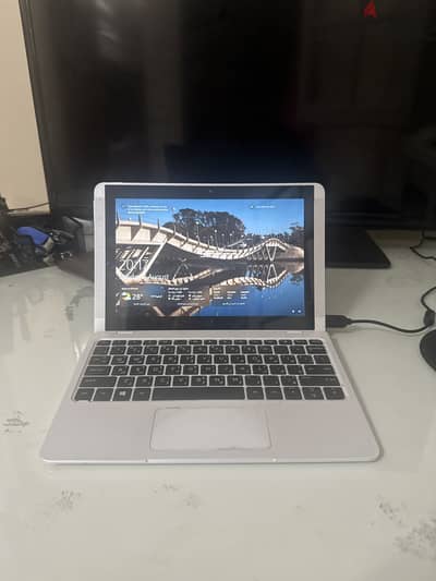 HP x2 Detachable 10-p0XX 2-in-1 Laptop/Tablet