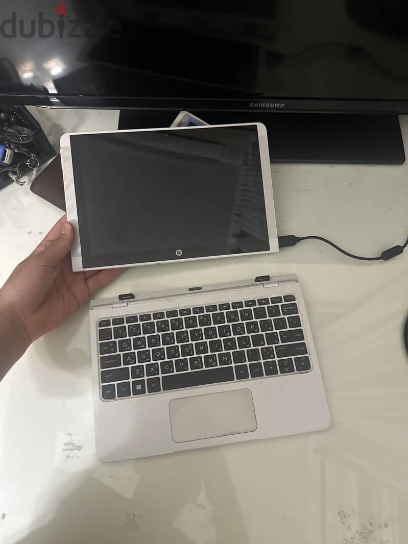 HP x2 Detachable 10-p0XX 2-in-1 Laptop/Tablet 3