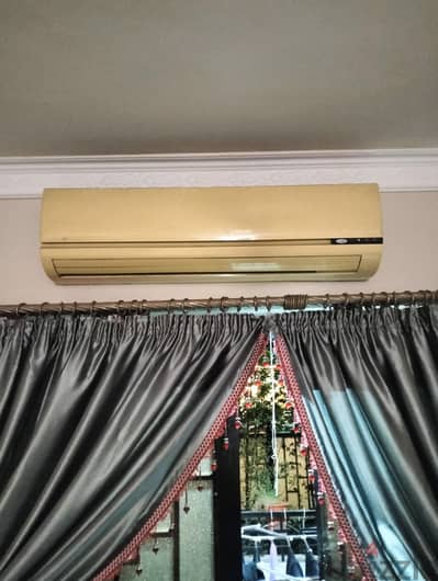 تكييف كاريير للبيع 2.25 حصان بارد ساخن بحالة ممتازة