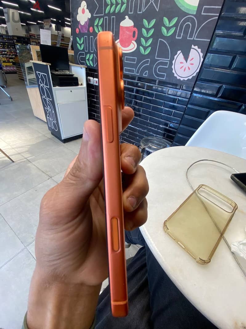 Apple - iPhone 17 Pro Max 6