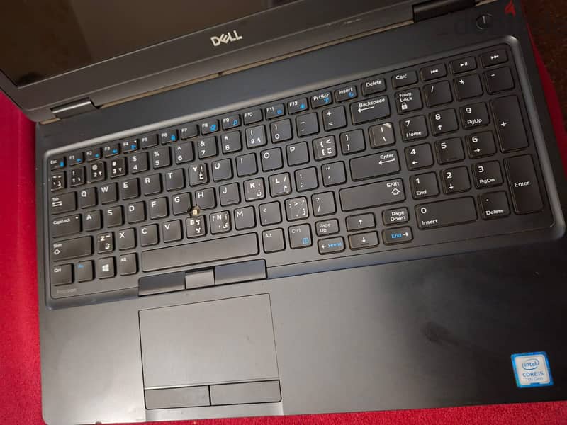 Dell Precision 3520 5