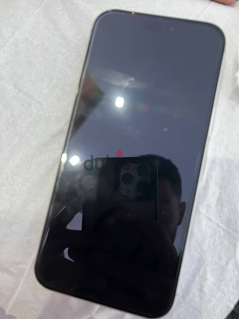 Apple - iPhone 17 Pro Max 1