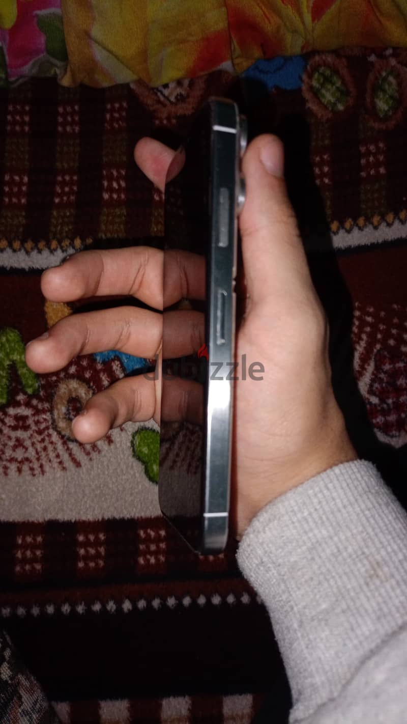 Apple - iPhone X 4