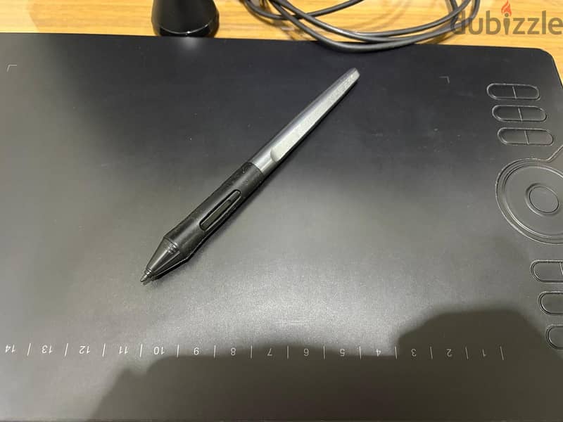 huion hs610 graphic tablet 1