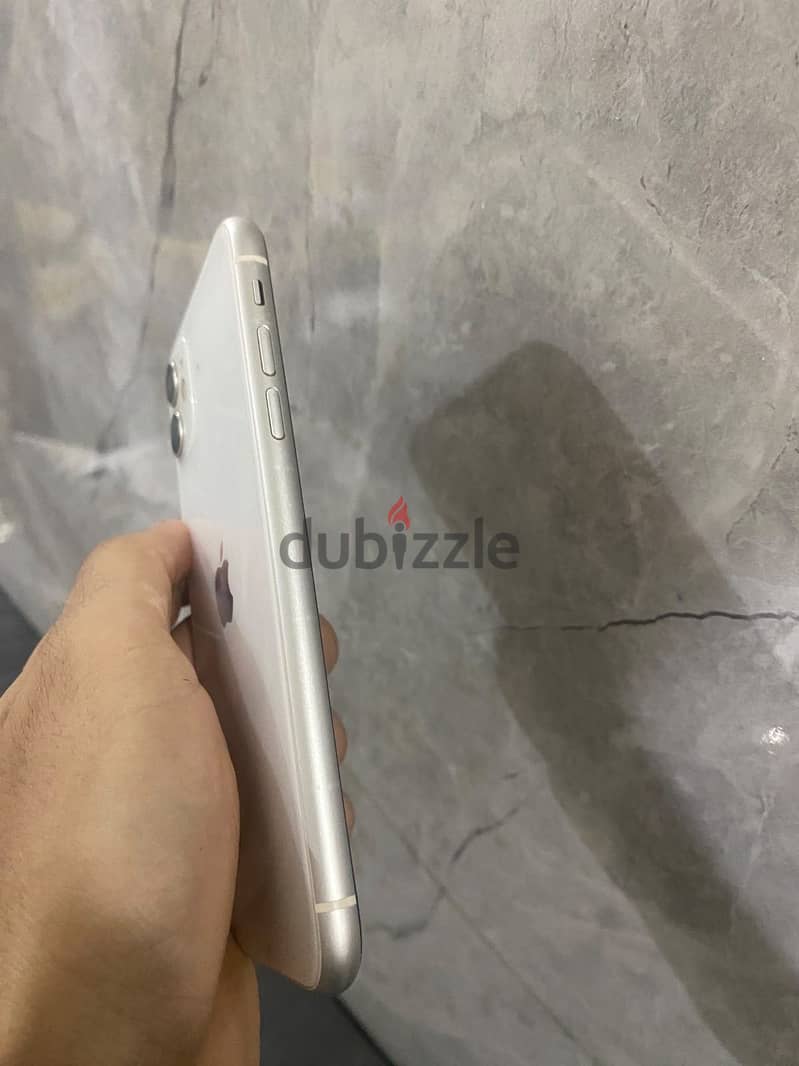 Apple - iPhone 11 1