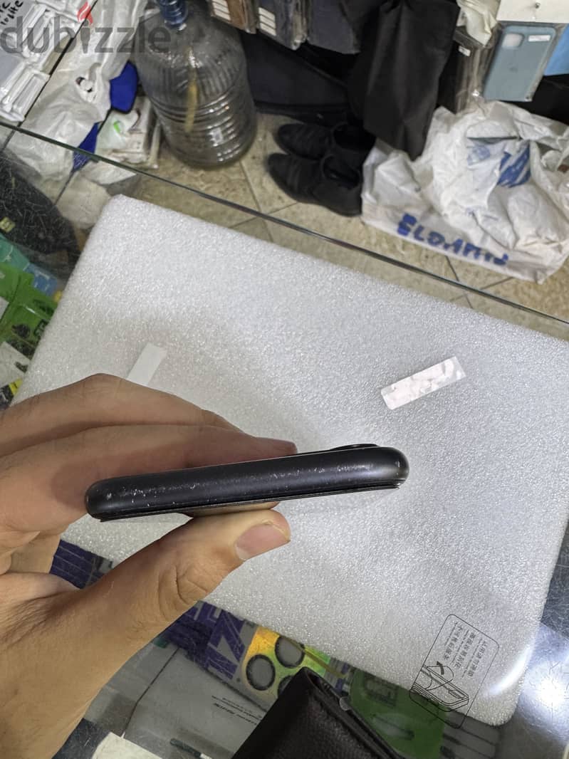 Apple - iPhone 11 2