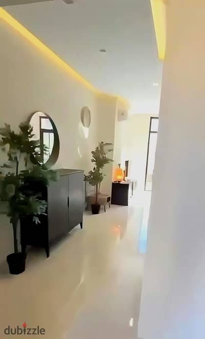 دوبلكس سكاي فيلا للبيع في مونتينابوليوني – مدينة المستقبل | 151 م | تشطيب ألترا سوبر لوكس