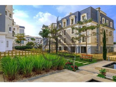 i villa roof corner for sale in mountian view hyde park new cairo prime location under market price fully finished