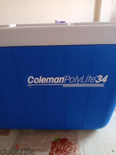 للبيع إيس بوكس Coleman PolyLite 34 أمريكي أصلي
